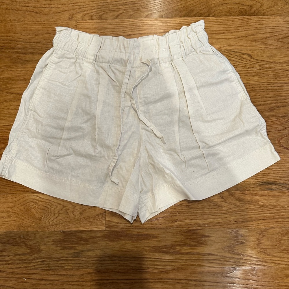 Uniqlo Women's cotton/linen shorts